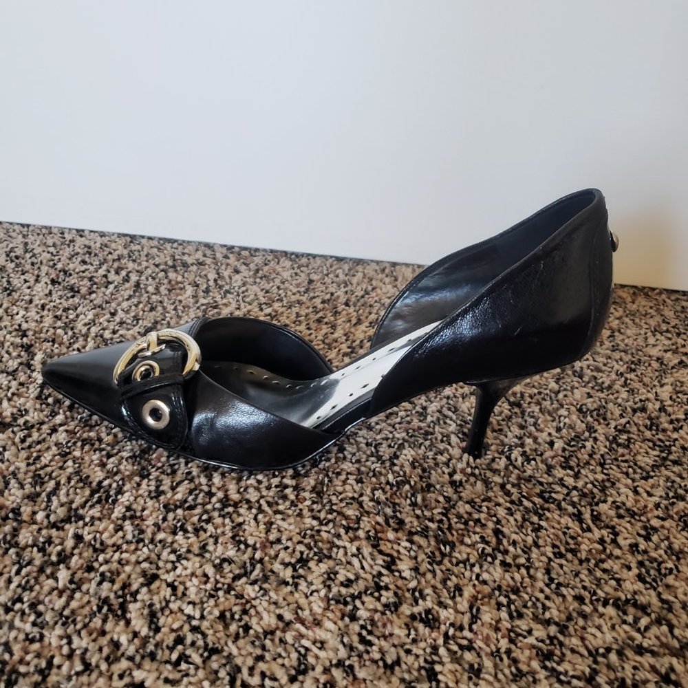 Shoes - Picture 4 of 6